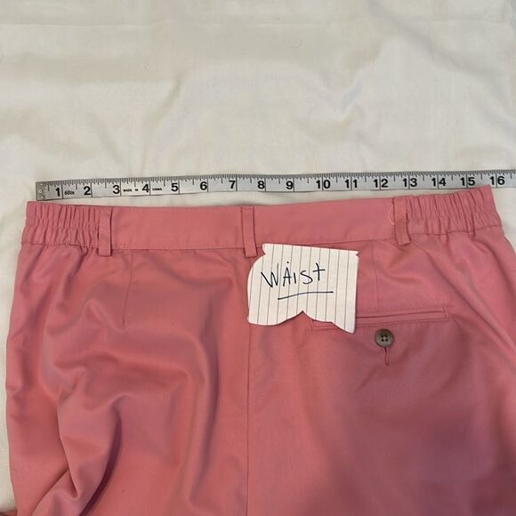 Izod Womens size 14 pink pleated shorts side and back pockets belt loops EUC - Picture 9 of 12